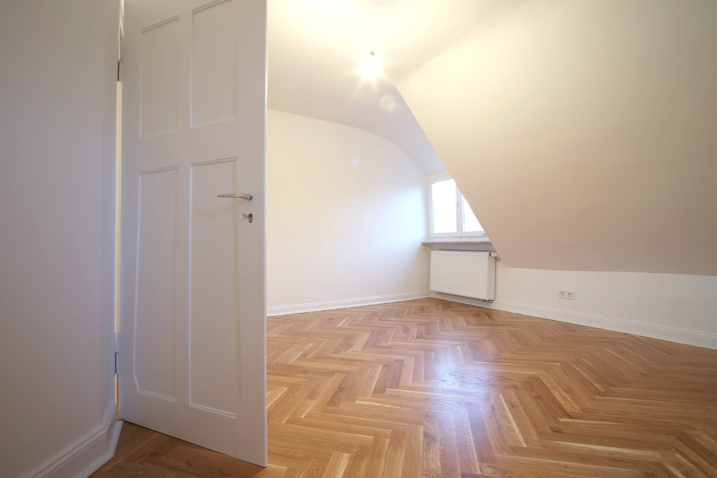 Referenz Dachgeschoss-Wohnung Rötestraße: Schlafzimmer