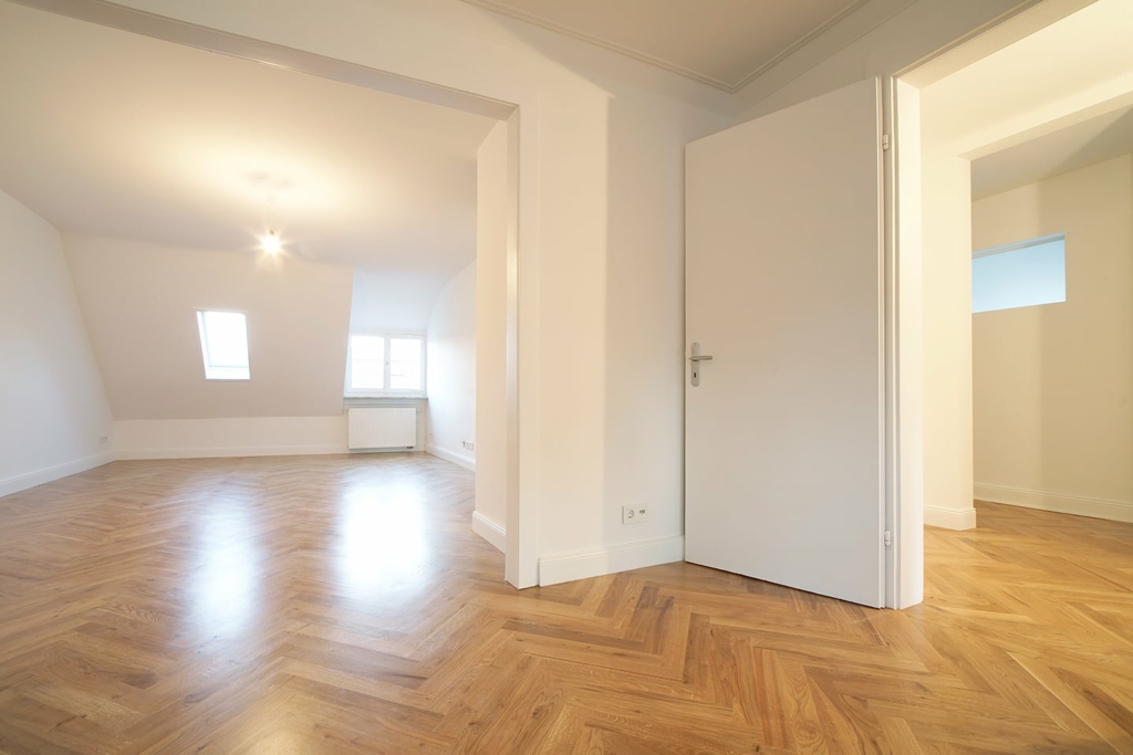 Referenz Dachgeschoss-Wohnung Rötestraße: Wohnbereich