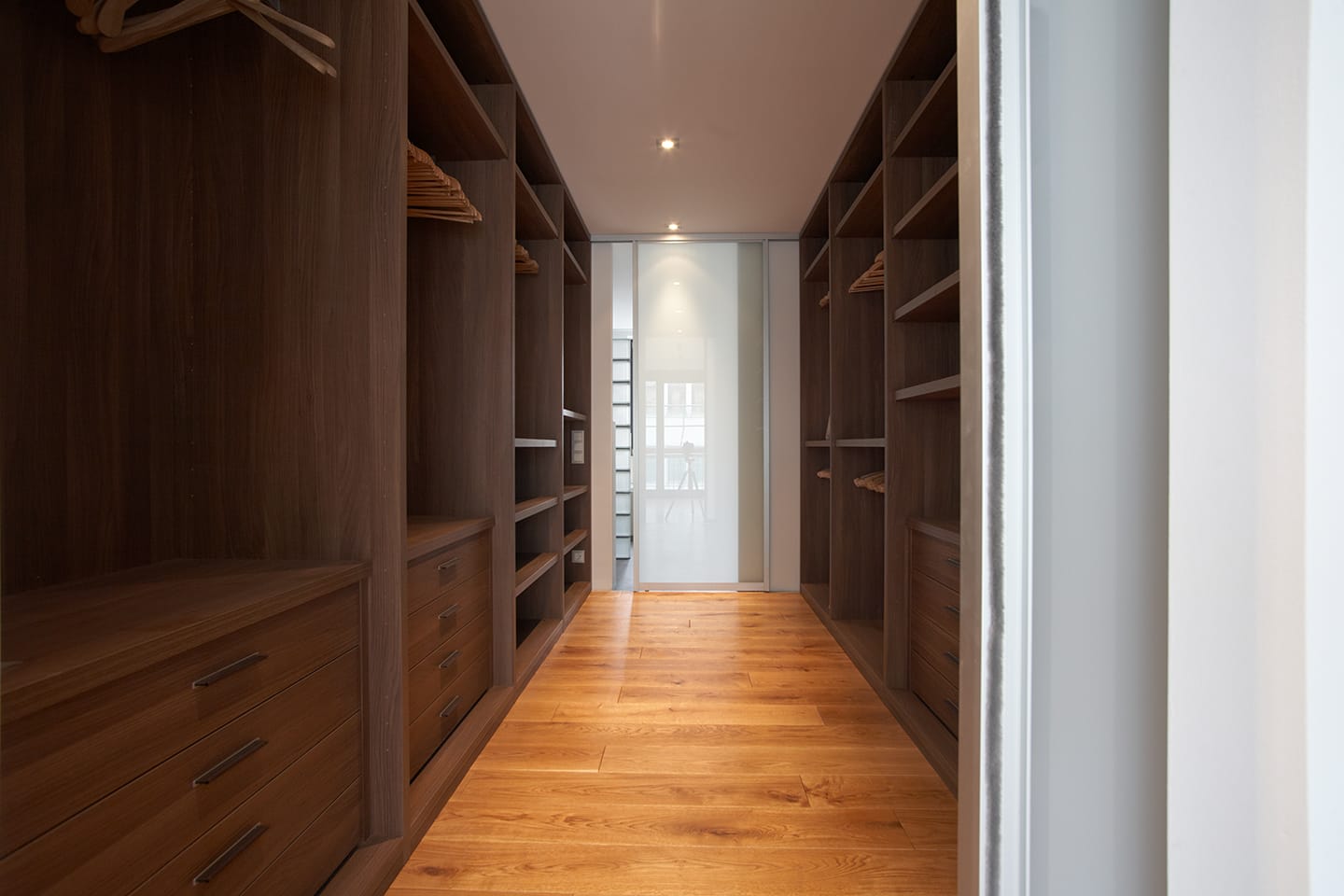 Loftwohnung Kronenstraße 3. OG: Ankleide