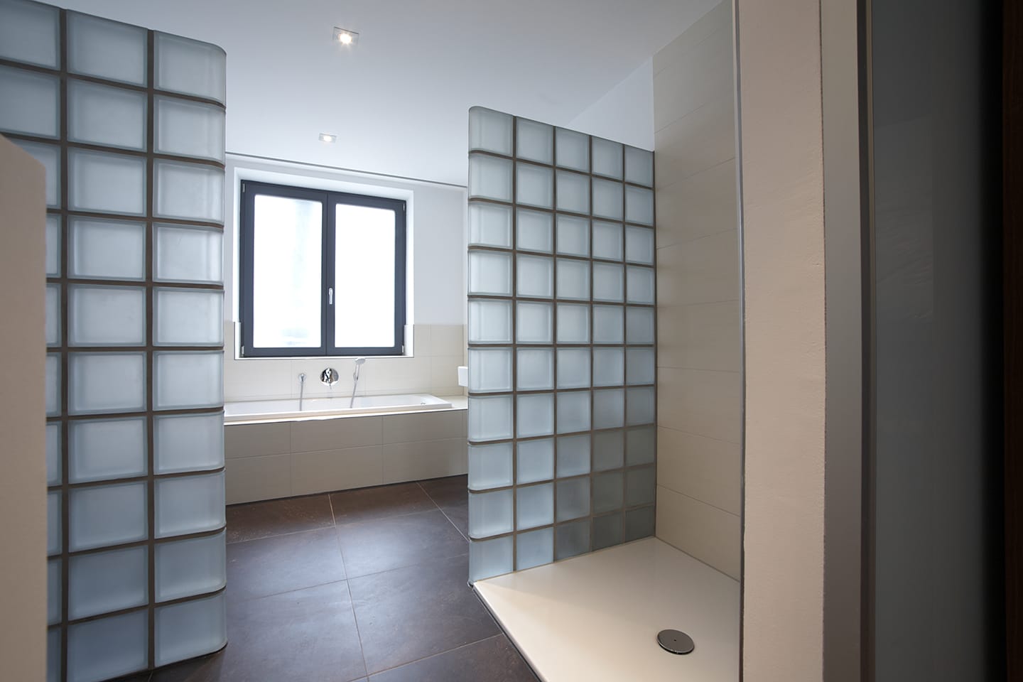 Loftwohnung Kronenstraße 3. OG: Badezimmer