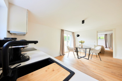 Attraktives, hochwertiges 1 Zimmer Studio-Wohnung in Rohr