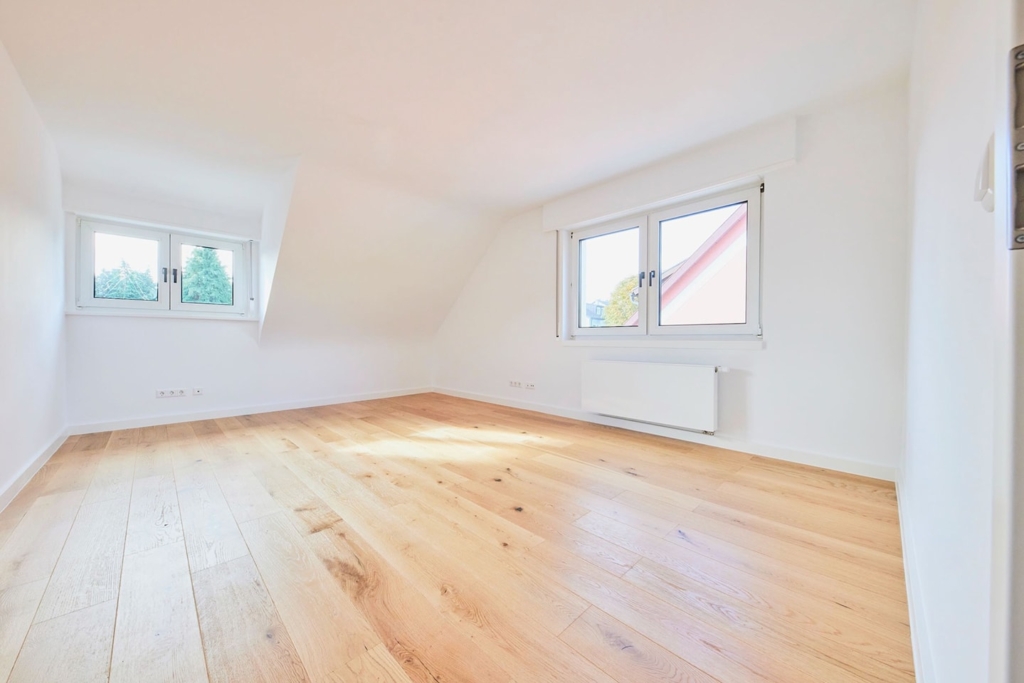 Behringstraße: Sanierung und Innenausbau im Dachgeschoss