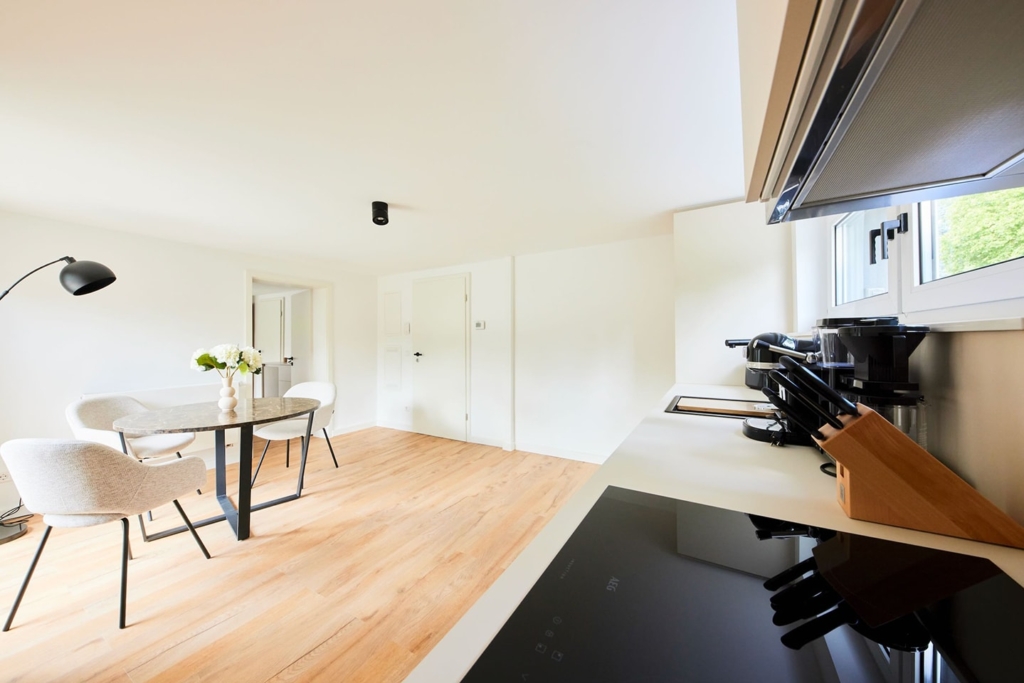 Behringstraße: Sanierung und Innenausbau im Gartengeschoss