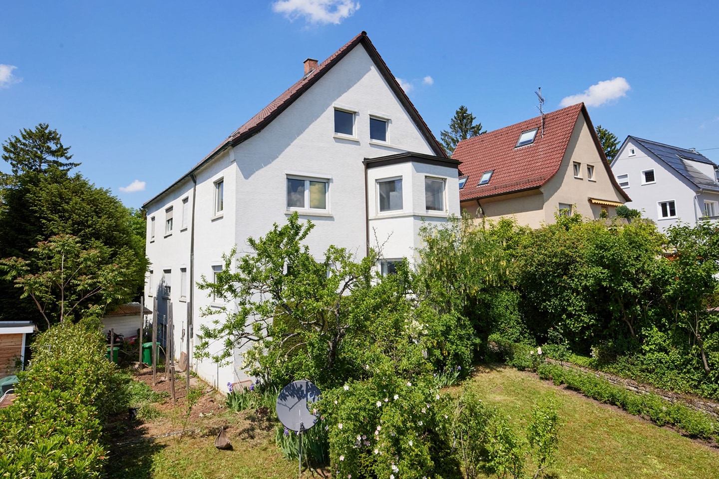 Impressionen Mehrfamilienhaus Locher Str. 5, Bad Cannstatt