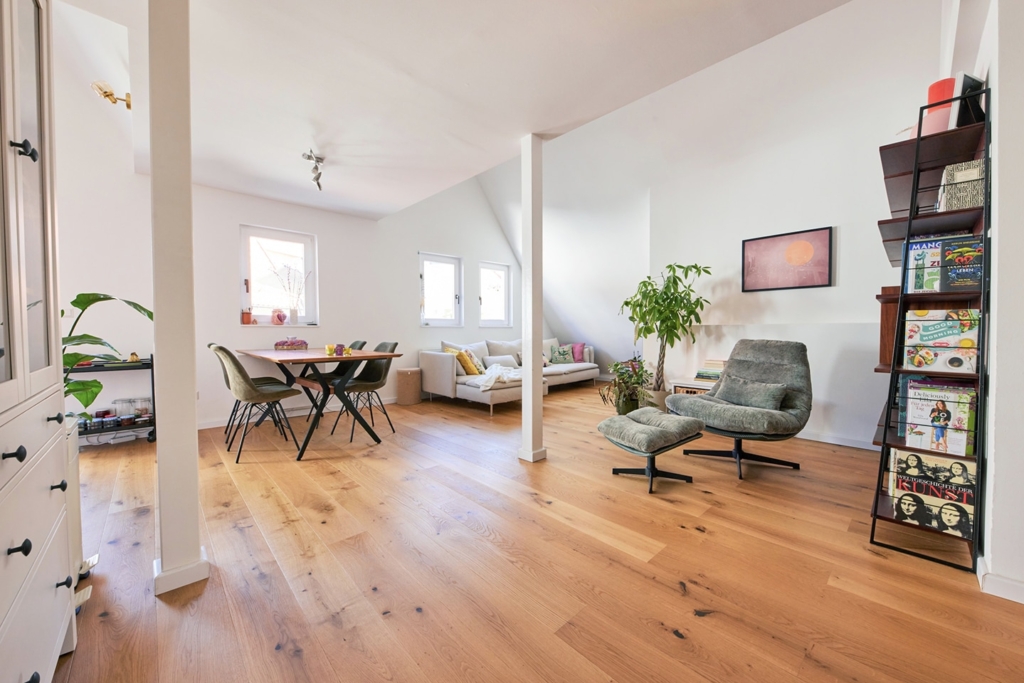 Impressionen 4-Zimmer-Dachgeschosswohnung