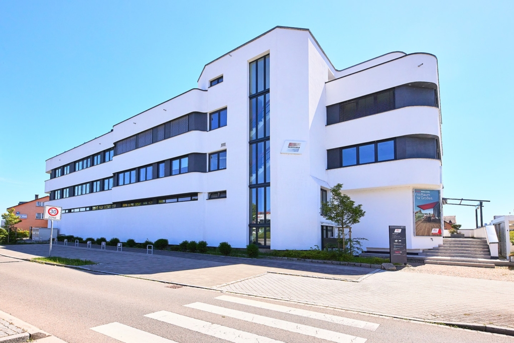Immobilienentwicklung: Wohn- und Geschäftshaus Schönaich